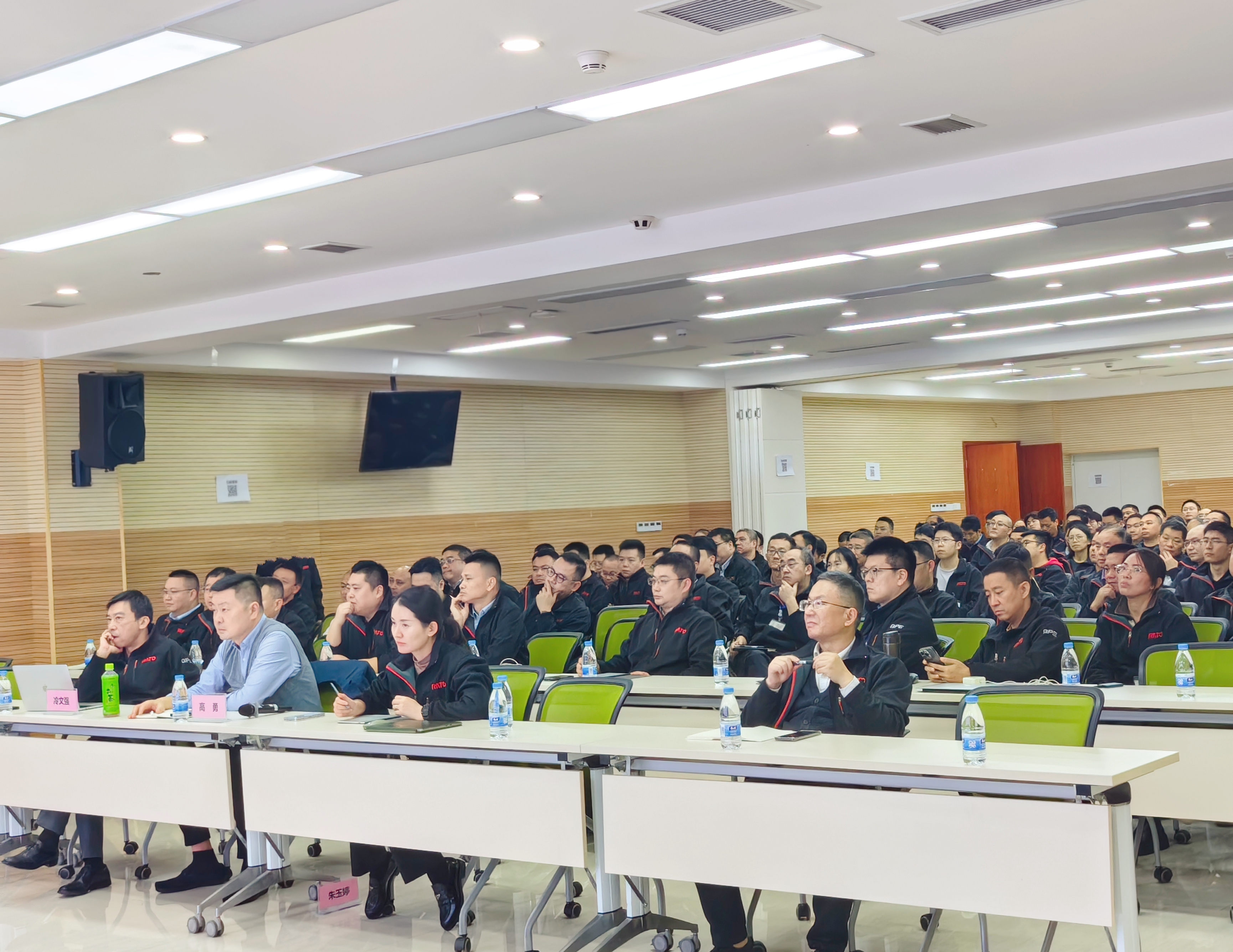 强化全员本钱意识，提升正向设计能力&mdash;&mdash;1xBET集团召开新产品本钱治理分享会